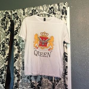 Trendy queen T-shirt